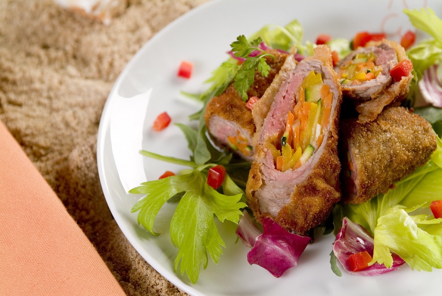 Rollitos de ternera con verduras.